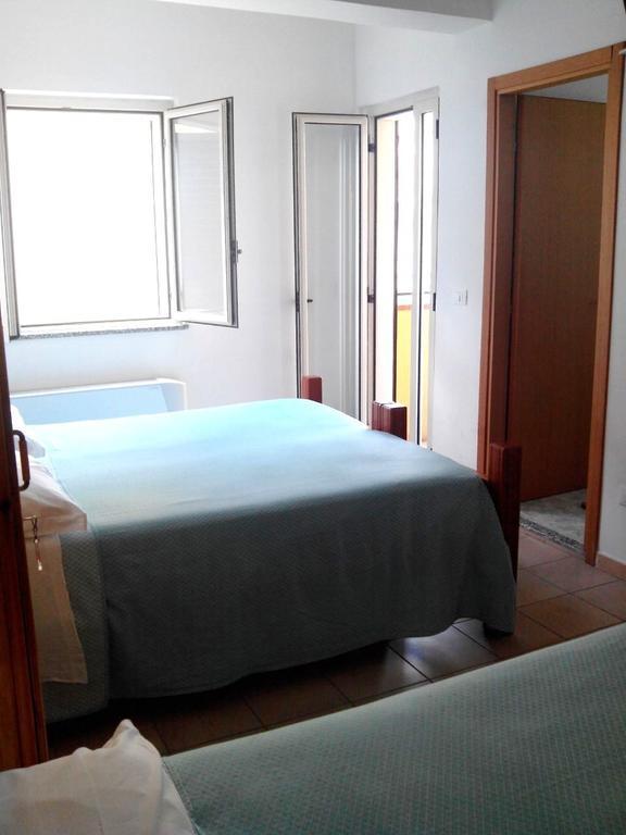 Hotel Celestina Villapiana Værelse billede