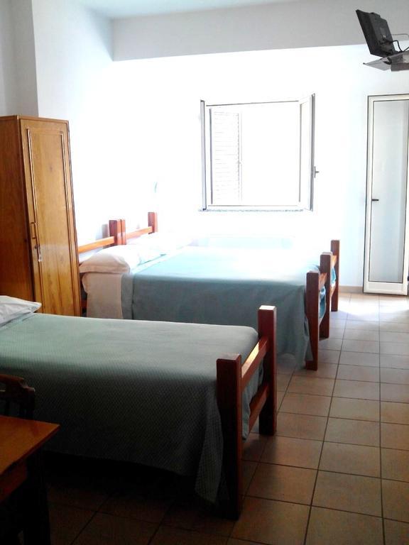 Hotel Celestina Villapiana Værelse billede