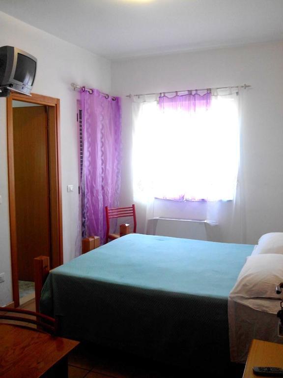 Hotel Celestina Villapiana Værelse billede